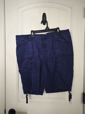 St. John's Bay Men's Cargo Shorts - Navy